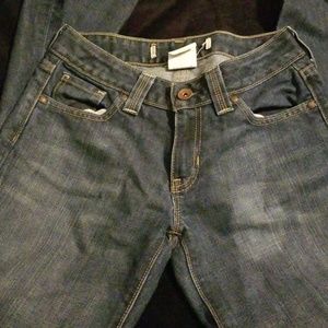 5 pocket Gap jean